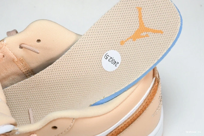 1 Jordan  Haze Low Sunset  DC0774-801 1116